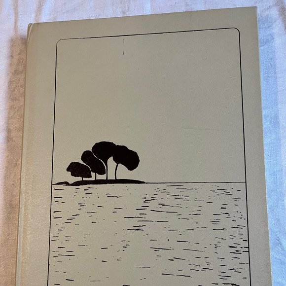 QUEEN'S UNIVERSITY TRICOLOUR Yearbook 78 1978 Mint Kingston Ontario Canada - Picture 2 of 9